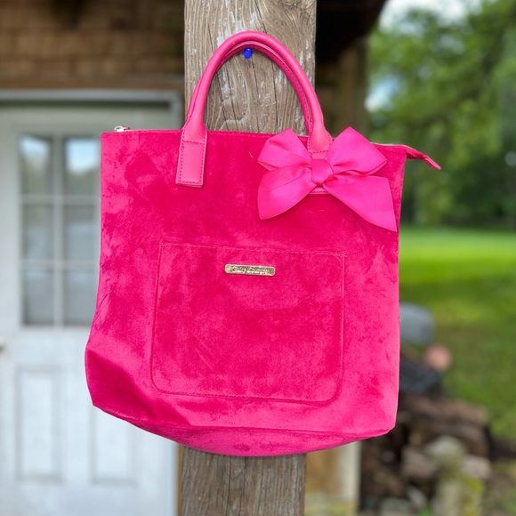 新品＊正規品 Juicy Couture バッグ ベロア スエード ピンク 💖Super RARE Juicy Couture pink and black scotty | Depop